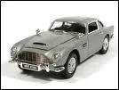 Qui a conduit cette Aston Martin DB5 ?