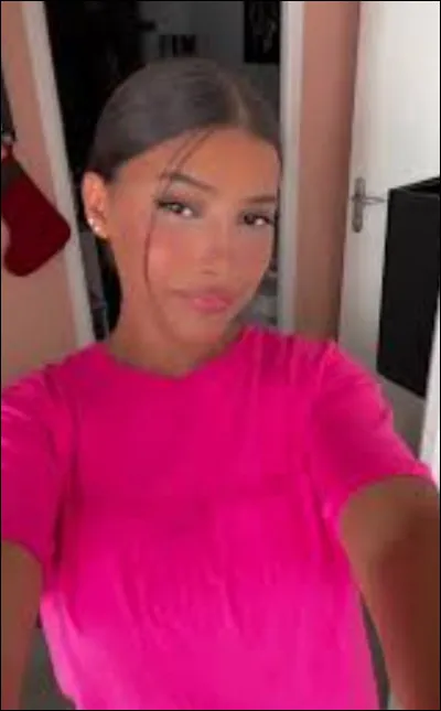 Comment s'appelle la plus petite ?