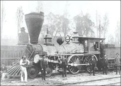 Invention de la locomotive par rapport à l'invention du sachet de thé en 1908.
