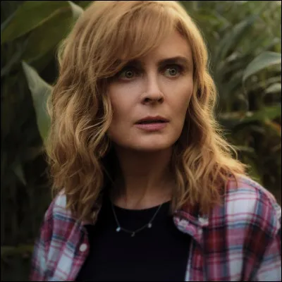 Quelle est cette série avec l'actrice Emily Deschanel ?