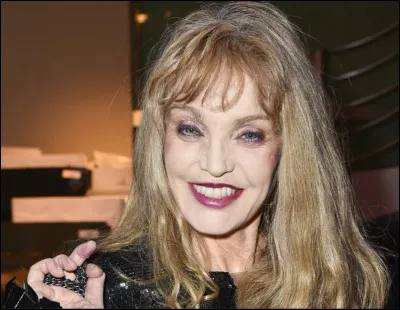 Qui est l'époux de l'actrice et chanteuse franco-américaine Arielle Dombasle ?