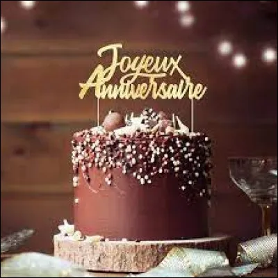 Et pour finir ce quiz, à l'heure du goûter, toi et tous les invités êtes à table. Quelqu'un arrive avec un gâteau qui contient...