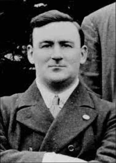 Ce britannique, pionnier de l'automobile, fondateur de la marque automobile Aston Martin en 1913, c'est ... Martin