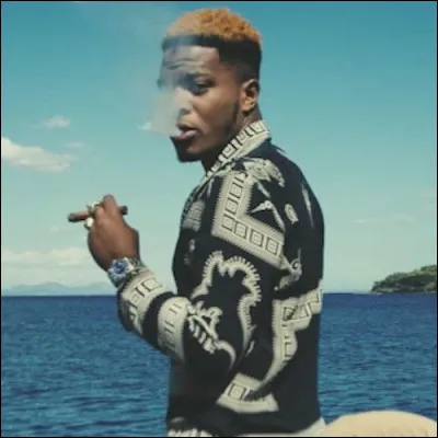 "Il ont dit... c'est loin, mais on y croit même pas j'vous en m****."
Complète les paroles.