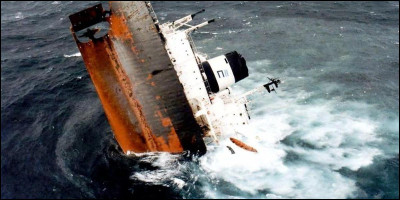 Catastrophe : Comment s'appelait le bateau qui a fait naufrage le 12 décembre 1999, causant une gigantesque marée noire le long des côtes bretonnes ?