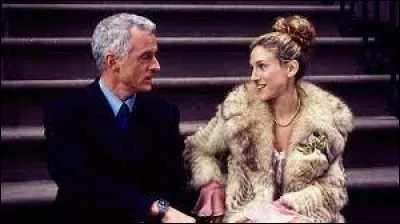Qu'est-ce que ce politicien, dernière conquête de Carrie, lui demande, ce qui va pousser cette dernière à le quitter ?