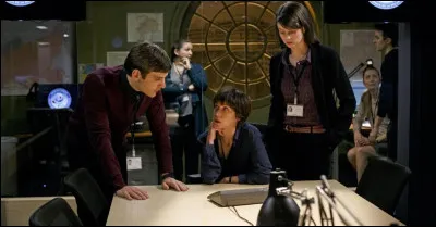 Quelle série rentre dans les genres du drame et de l'espionnage ?