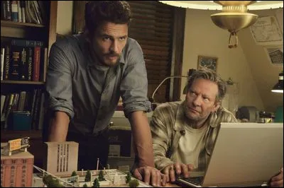 Dans quelle série voyons-nous James Franco, Cherry Jones et Annette O'Toole ?