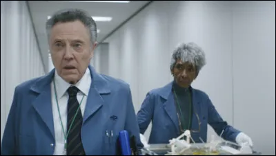 Quelle série a permis à 4 de ses acteurs (dont une actrice) de recevoir une nomination pour un Emmy Awards ?