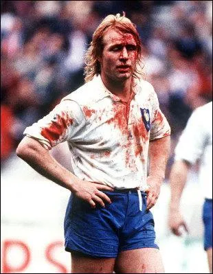 Qui est surnommé 'Casque d'or' ?