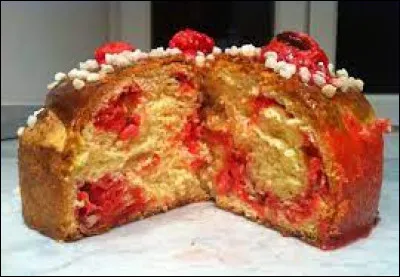 De quoi est garnie la brioche de Saint-Genix ?