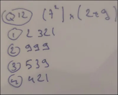 À quelle réponse est égal (7²) * (9 + 2) ?
