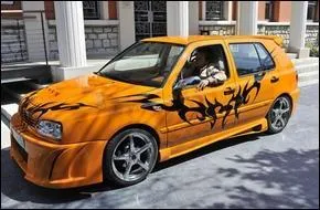 Avec quoi s'enfuient les braqueurs de la banque ?