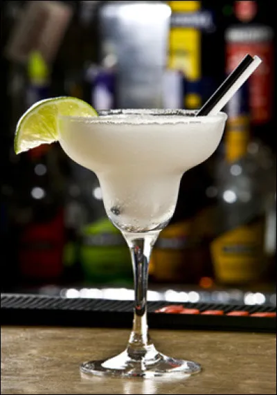 Birdie se laisse tenter par une Margarita ! Quel alcool est indispensable ?