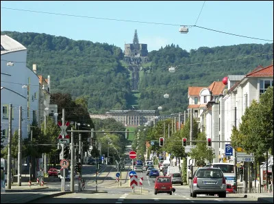 K comme Kassel : dans quel pays la ville de Kassel, 200 000 habitants, se trouve-t-elle ?