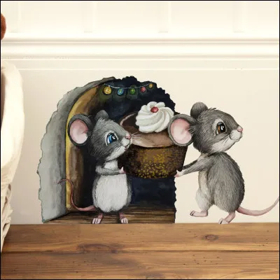 Selon la mode, quel vêtement peut supporter d'avoir un trou ?