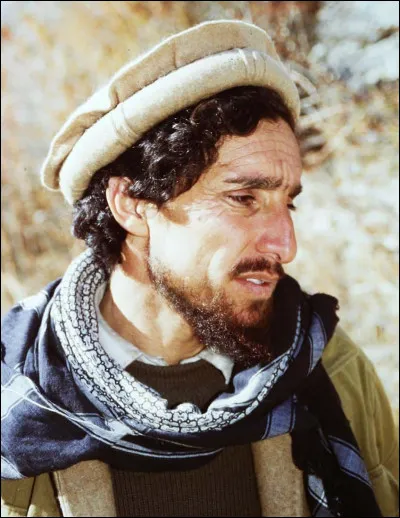 Quel est ce couvre-chef traditionnel afghan en laine &agrave; gros bourrelets, coiffe du c&eacute;l&egrave;bre commandant Massoud ?