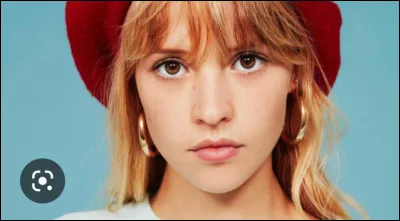 Si oui, pour qui Angèle est-elle mannequin ?