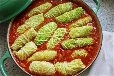 Quelle est cette spécialité de la cuisine russe, sorte de rouleau de chou farci ?