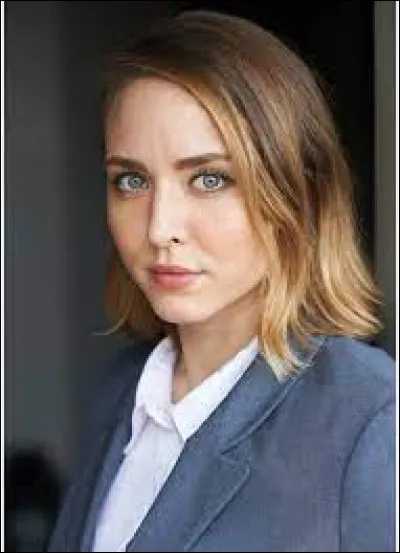 Quel est le nom de cet actrice ?