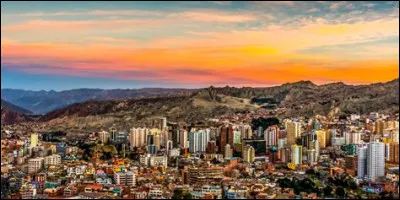 De quel pays Sucre est-elle la capitale ?