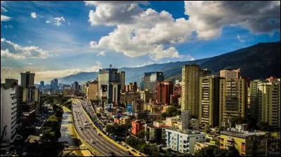 De quel pays 	Caracas est-elle la capitale ?