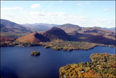 Quel est le plus grand lac du monde ?