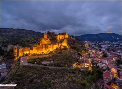 De quel pays Tbilissi est-elle la capitale ?