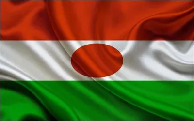 À quel pays appartient ce drapeau ?