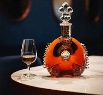 J'écris ce texte avec un [...] des clopes et des cendres.