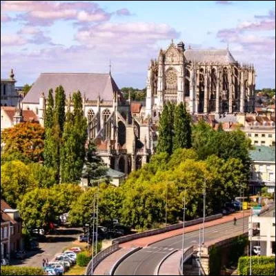 Quel personnage peut-&ecirc;tre fictif aurait aid&eacute; &agrave; repousser une attaque bourguignonne contre Beauvais en 1472 ?