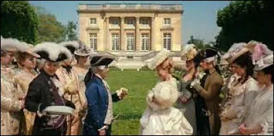 Marie-Antoinette va changer de gouvernante car la première était trop gentille avec elle.