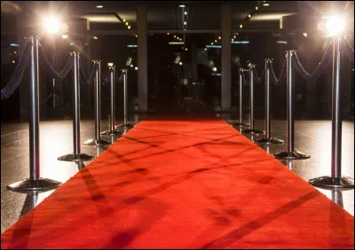 People : Quel est l'intrus ?