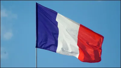 Enfin, que signifie le bleu sur le drapeau français ?