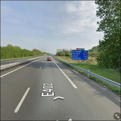 Nous sommes en région Pays de La Loire, très proche d'une grande ville qui est également dans les 20 villes les plus peuplées de France. De quelle ville s'agit-il ?