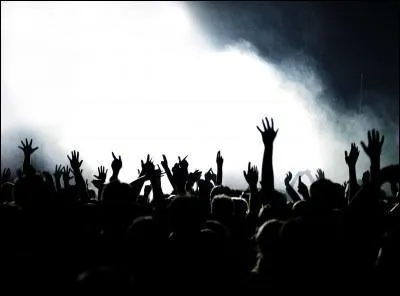 Avec quelle chanson est-elle devenue clbre ?