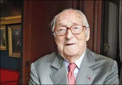 Complétez le titre de la série télévisée française tournée en noir et blanc et en partie en direct, créée par Stellio Lorenzi, André Castelot et Alain Decaux : ''La caméra...''.