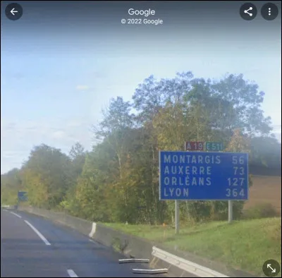 Nous sommes dans une petite ville de la région Bourgogne-Franche-Comté, à environ 110 kilomètres de Paris. Quelle est cette ville ?