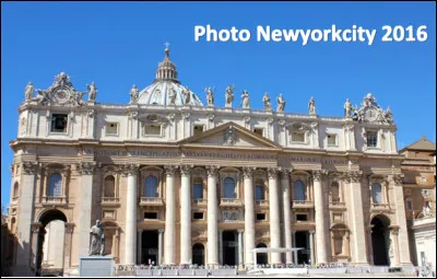 Saint-Pierre est une cathédrale de Rome.