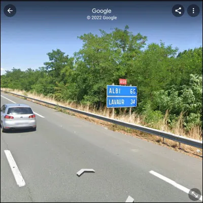 Une grande ville connue pour son attractivit&eacute; &eacute;conomique et touristique, on la surnomme le ville rose. De quelle ville s'agit-il ?