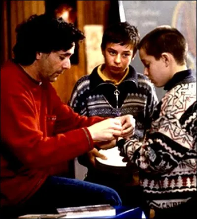 "La Classe de neige" est un film de Claude Miller qui se déroule dans la région de Morzine, dont le personnage principal est un petit garçon. Quel est son prénom ?