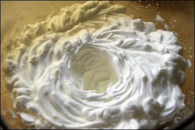 Pour quelle préparation n'utilise-t-on pas des ufs montés en neige ?