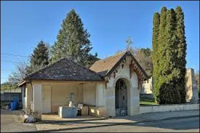 Petit village Doubien de 57 habitants, Orve se situe en région ...