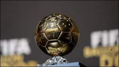Lors de la cérémonie du Ballon d'or, supportes-tu les joueurs français avant de supporter tes joueurs préférés ?