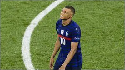 Comment as-tu réagi lorsque Mbappé a loupé son penalty face à la Suisse lors de l'Euro 2020 (qui s'est déroulé en 2021) ?