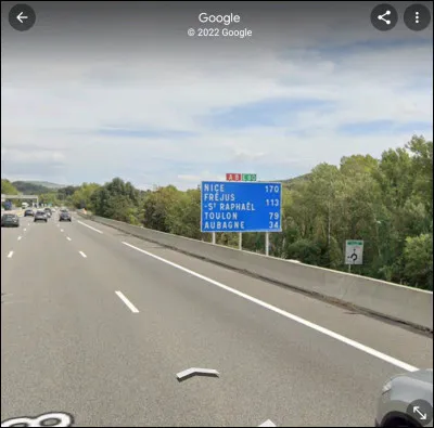 Je viens de sortir d'une grande ville de la r&eacute;gion PACA. Elle se situe &agrave; environ 75 kilom&egrave;tres d'Avignon. De quelle ville je parle ?