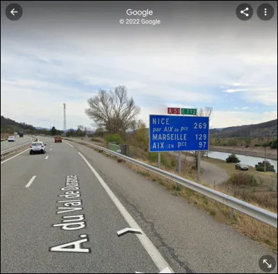 Je viens de quitter une ville alpine du d&eacute;partement des Alpes-de-Haute-Provence, de quelle ville s'agit-il ?