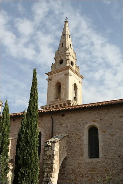 Quel était le véritable prénom de Caroline Bonaparte, qui a épousé Joachim Murat en 1800 ?