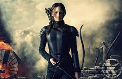 Katniss reçoit le score de 11 de la part des juges à l’entraînement.