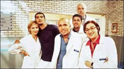 Quelle lettre désigne le nom d'une série télévisée avec Eric Judor, Ramzy Bedia et Jamel Debbouze ?